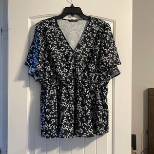Bloom chic floral flutter sleeve blouse, black and white.